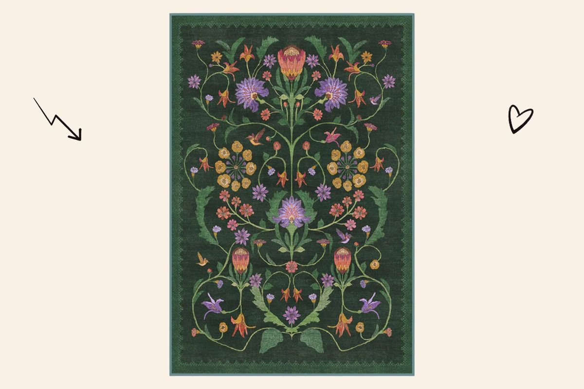 An image of the Ruggable Iris Apfel collection rug