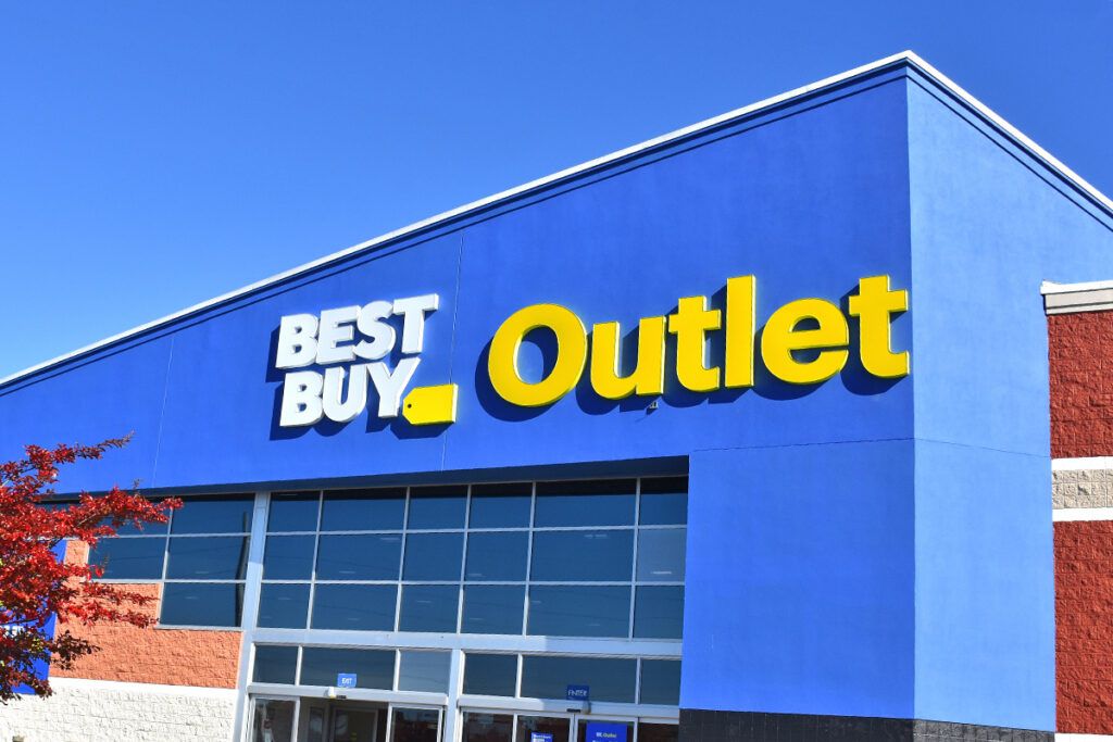 Exterior of a Best Buy Outlet