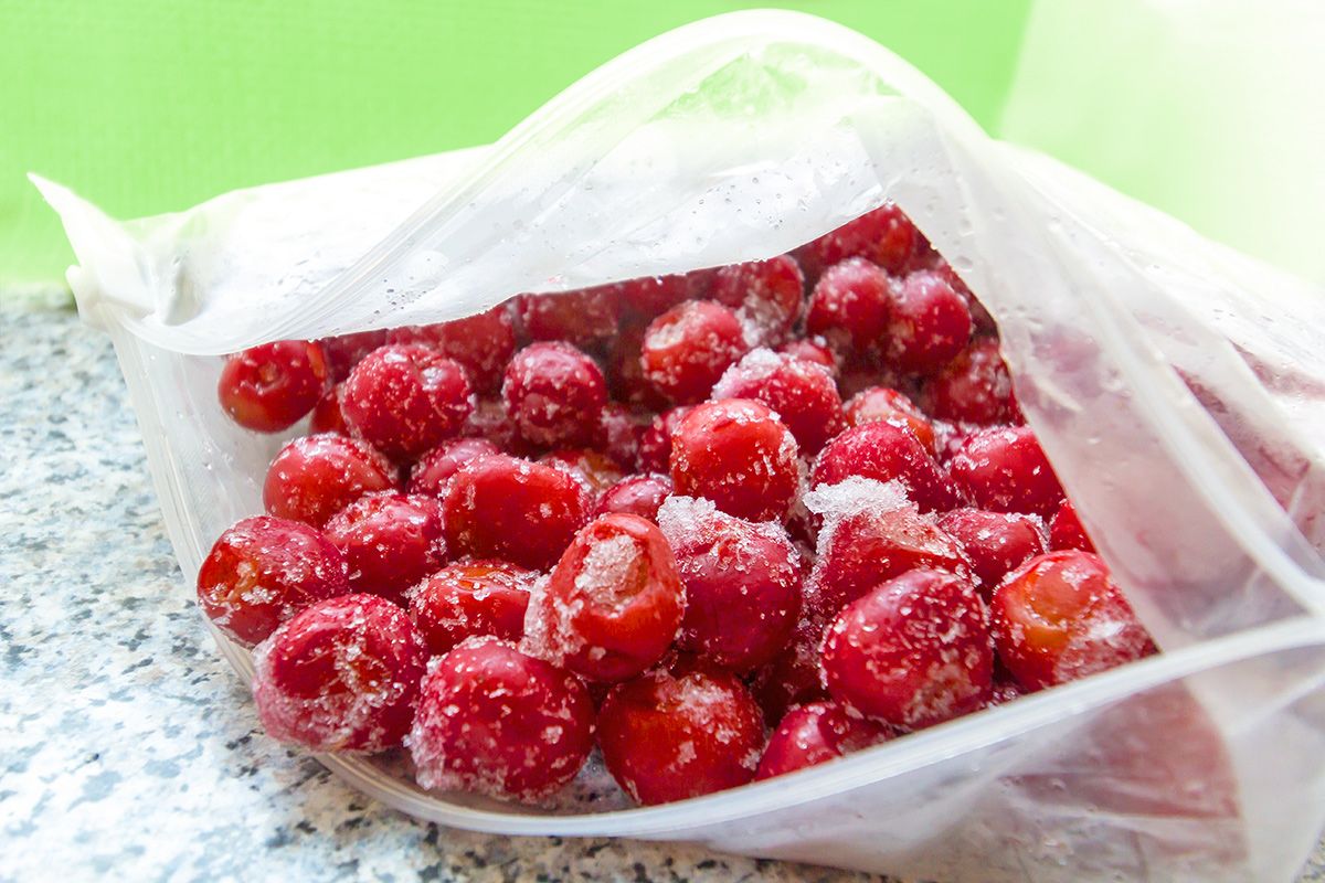 Frozen cherries